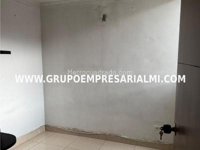 Apartamento de 3 alcobas en venta en Santa Rita, Bello, 46 m² · foto 9 de 20