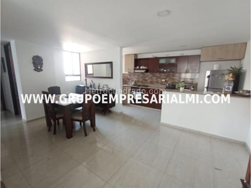 Spectacular 3BR Apartment in Calasanz
