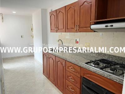 Apartamento en venta en Laureles, Medellín · foto 2 de 20
