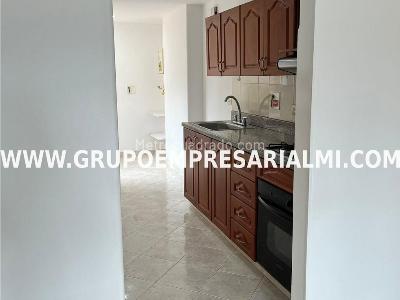 Apartamento en venta en Laureles, Medellín · foto 3 de 20