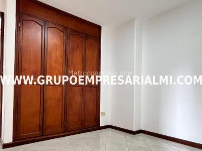 Apartamento en venta en Laureles, Medellín · foto 5 de 20