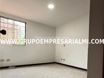 Apartamento en venta en Laureles, Medellín · foto 12 de 20