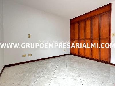 Apartamento en venta en Laureles, Medellín · foto 13 de 20