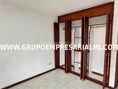 Apartamento en venta en Laureles, Medellín · foto 15 de 20
