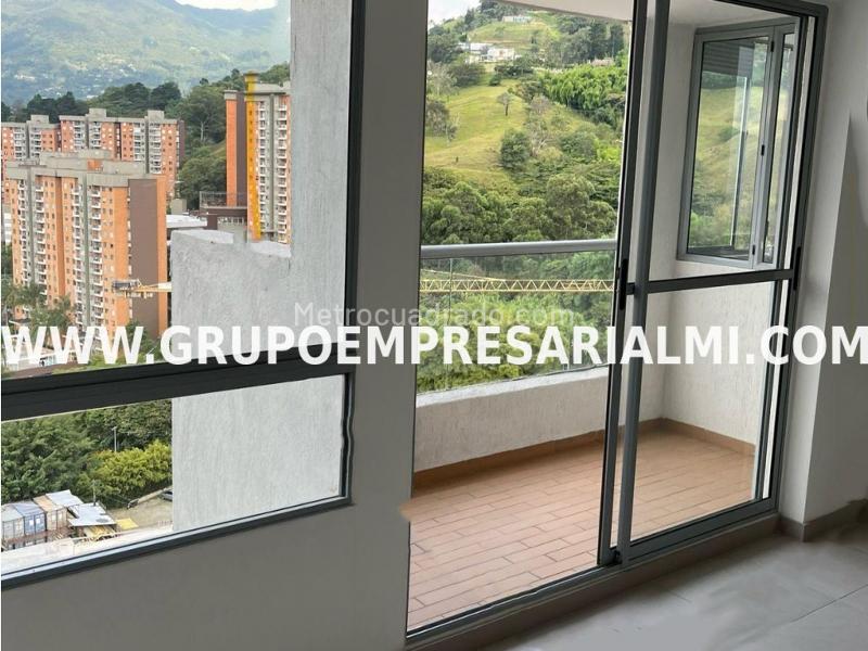 2BR Apartment in Loma Del Barro (75 m²) - 4