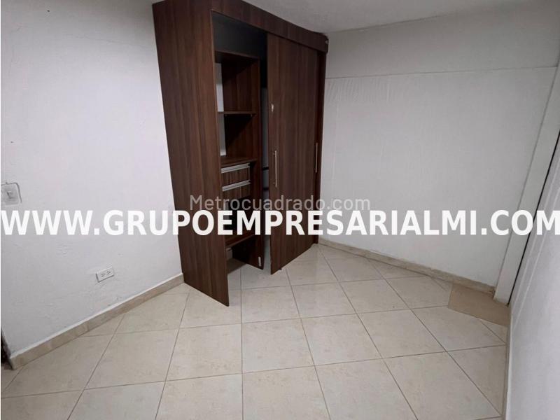 Apartamento Cómodo de 2 Alcobas en Buenos Aires - 4