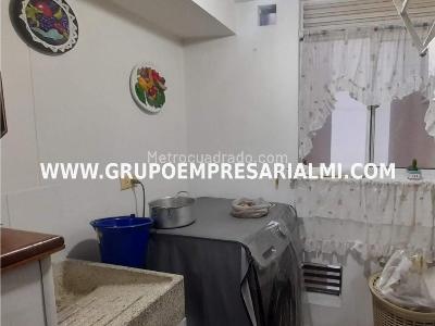 Apartamento de 3 alcobas en arriendo en El Poblado, Medellín, 79 m² · foto 7 de 19