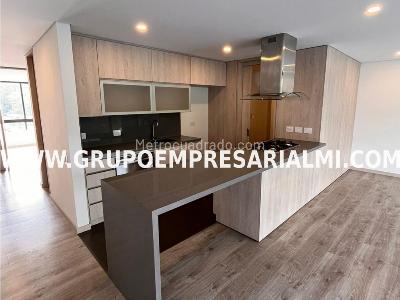 Apartamento de 3 alcobas en venta en El Poblado, Medellín, 122 m² · foto 2 de 20