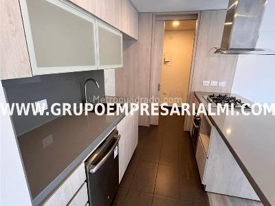Apartamento de 3 alcobas en venta en El Poblado, Medellín, 122 m² · foto 3 de 20
