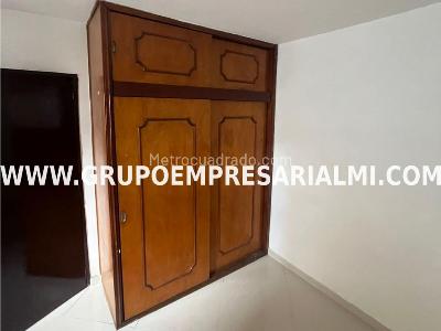Apartamento en venta en Laureles, Medellín · foto 7 de 18