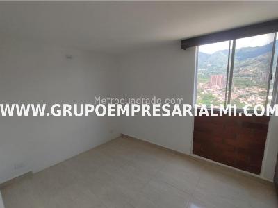 Apartamento de 2 alcobas en venta en La Primavera, Bello, 42 m² · foto 6 de 20