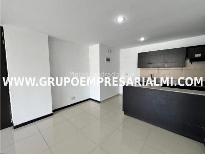 Apartamento de 3 alcobas en venta en El Poblado, Medellín, 85 m² · foto 2 de 20