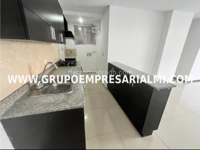Apartamento de 3 alcobas en venta en El Poblado, Medellín, 85 m² · foto 3 de 20
