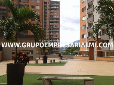 Apartamento de 3 alcobas en venta en El Poblado, Medellín, 85 m² · foto 19 de 20