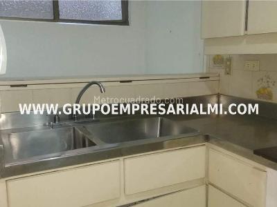 Apartaestudio en venta en Estadio, Medellín, 35 m² · foto 4 de 20
