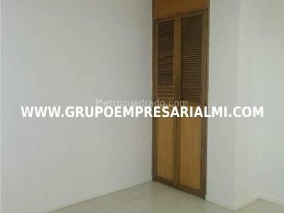 Apartaestudio en venta en Estadio, Medellín, 35 m² · foto 16 de 20