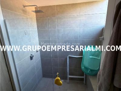 Apartamento de 3 alcobas en venta en Las Flores, Envigado, 88 m² · foto 15 de 20