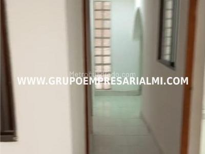 Casa de 4 alcobas en venta en Santa Monica, Medellín, 100 m² · foto 3 de 20