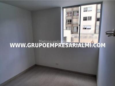 Apartamento de 3 alcobas en venta en Aves Maria, Sabaneta, 68 m² · foto 14 de 20