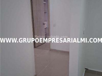 Apartamento de 3 alcobas en venta en Aves Maria, Sabaneta, 68 m² · foto 17 de 20