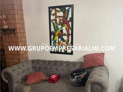 Apartamento de 3 alcobas en venta en Cabañitas, Bello, 83 m² · foto 4 de 20