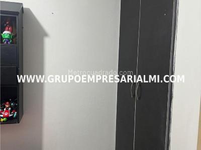 Apartamento de 3 alcobas en venta en Cabañitas, Bello, 83 m² · foto 9 de 20