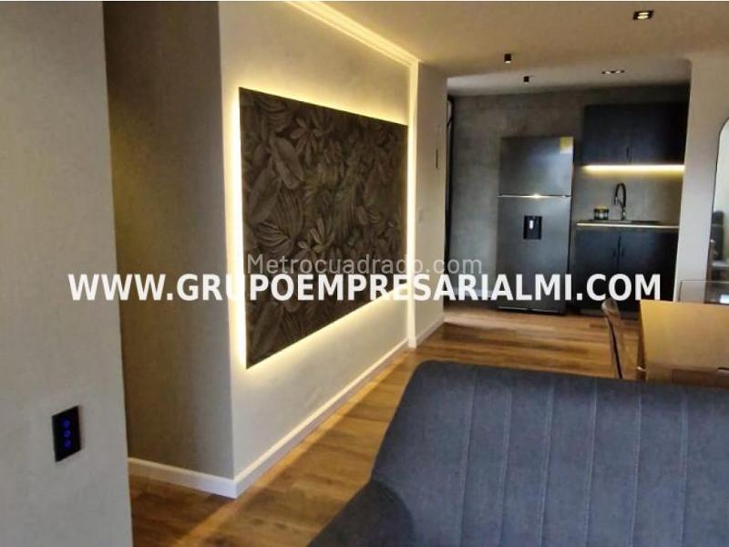 Fabulous 3BR Apartment in Provenza with Library - 4