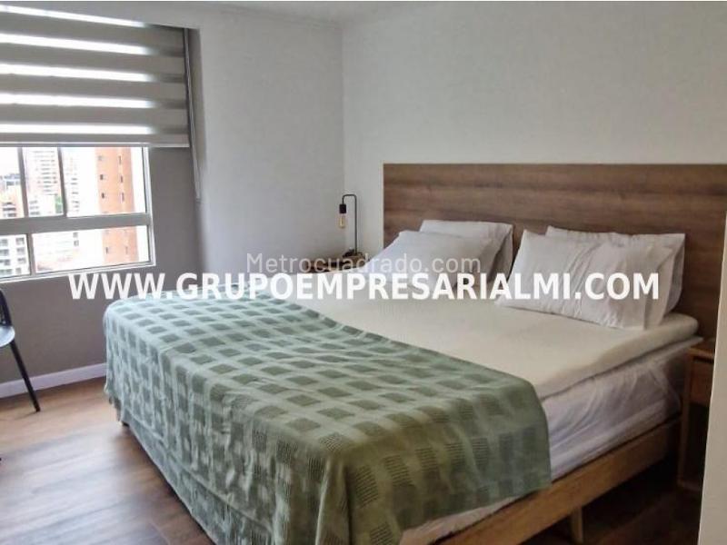 Fabulous 3BR Apartment in Provenza with Library - 8