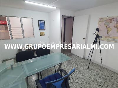 Casa de 5 alcobas en venta en Laureles, Medellín, 800 m² · foto 15 de 20