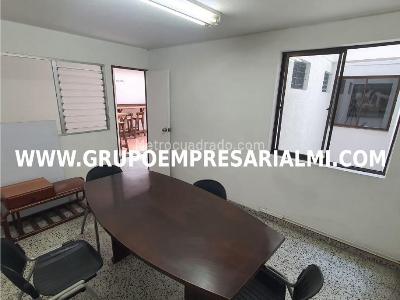 Casa de 5 alcobas en venta en Laureles, Medellín, 800 m² · foto 16 de 20