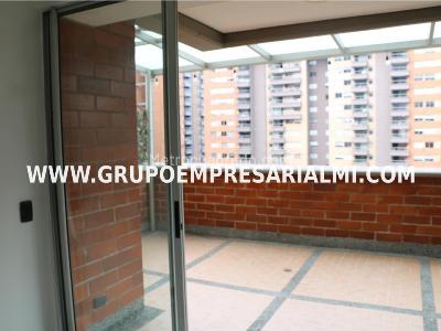 Apartamento de 3 alcobas en venta en San Jose, Sabaneta, 116 m² · foto 14 de 20