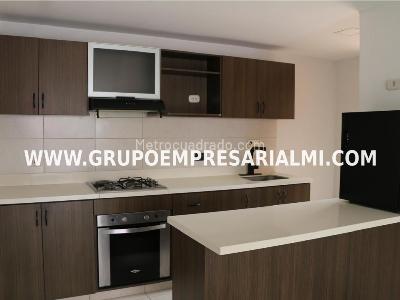 Apartamento de 3 alcobas en venta en San Jose, Sabaneta, 116 m² · foto 3 de 20