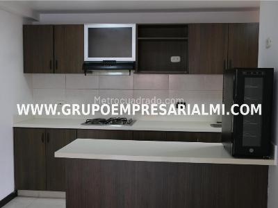 Apartamento de 3 alcobas en venta en San Jose, Sabaneta, 116 m² · foto 4 de 20
