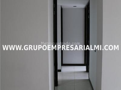 Apartamento de 3 alcobas en venta en San Jose, Sabaneta, 116 m² · foto 7 de 20