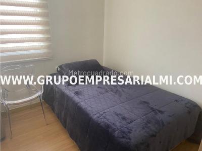 Apartamento de 3 alcobas en venta en San Jose, Sabaneta, 93 m² · foto 15 de 20