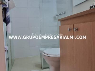 Apartamento de 3 alcobas en venta en San Jose, Sabaneta, 93 m² · foto 19 de 20