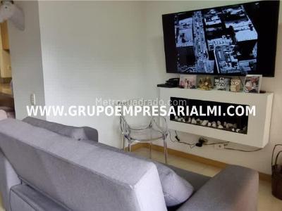 Apartamento de 3 alcobas en venta en San Jose, Sabaneta, 93 m² · foto 2 de 20