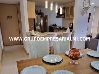 Apartamento de 3 alcobas en venta en San Jose, Sabaneta, 93 m² · foto 4 de 20
