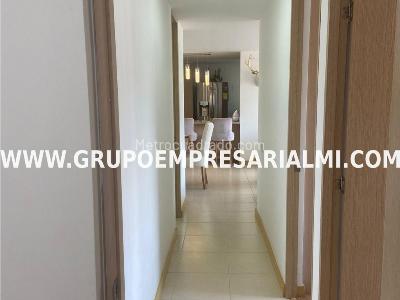 Apartamento de 3 alcobas en venta en San Jose, Sabaneta, 93 m² · foto 9 de 20