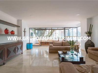 Apartamento de 3 alcobas en venta en Los Balsos, Medellín, 175 m² · foto 3 de 20