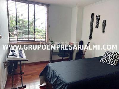 Apartamento de 3 alcobas en venta en Los Balsos, Medellín, 175 m² · foto 8 de 20