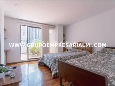 Apartamento de 3 alcobas en venta en Los Balsos, Medellín, 175 m² · foto 9 de 20