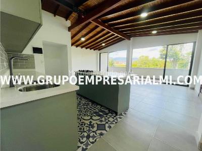 Apartamento en venta en Los Colores, Medellín · foto 2 de 20