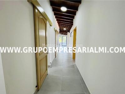Apartamento en venta en Los Colores, Medellín · foto 8 de 20