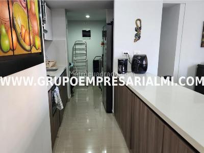 Apartamento de 3 alcobas en venta en Calasanz, Medellín, 113 m² · foto 3 de 20