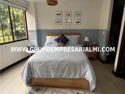 Apartamento de 3 alcobas en venta en El Tesoro, Medellín, 220 m² · foto 17 de 20