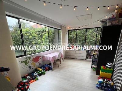Apartamento de 3 alcobas en venta en El Tesoro, Medellín, 220 m² · foto 20 de 20