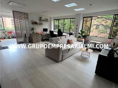 Apartamento de 3 alcobas en venta en El Tesoro, Medellín, 220 m² · foto 2 de 20
