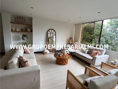 Apartamento de 3 alcobas en venta en El Tesoro, Medellín, 220 m² · foto 3 de 20