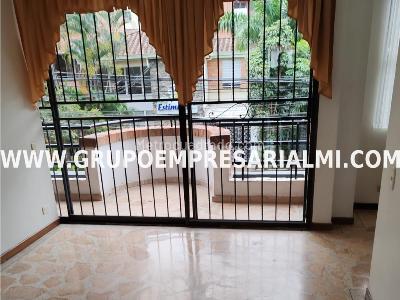 Apartamento de 3 alcobas en venta en Laureles, Medellín, 104 m² · foto 1 de 20